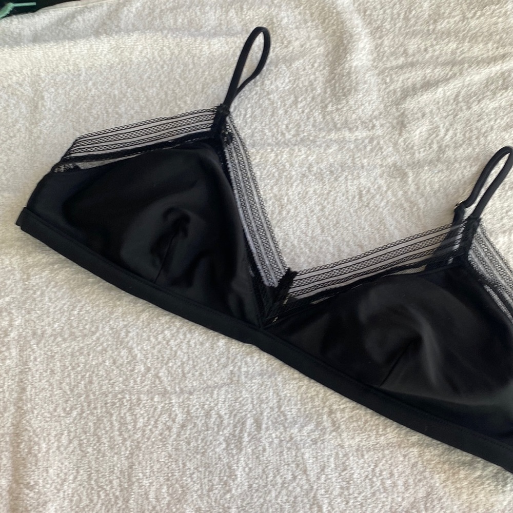 Mesh bra like swim top ✨Sexy✨